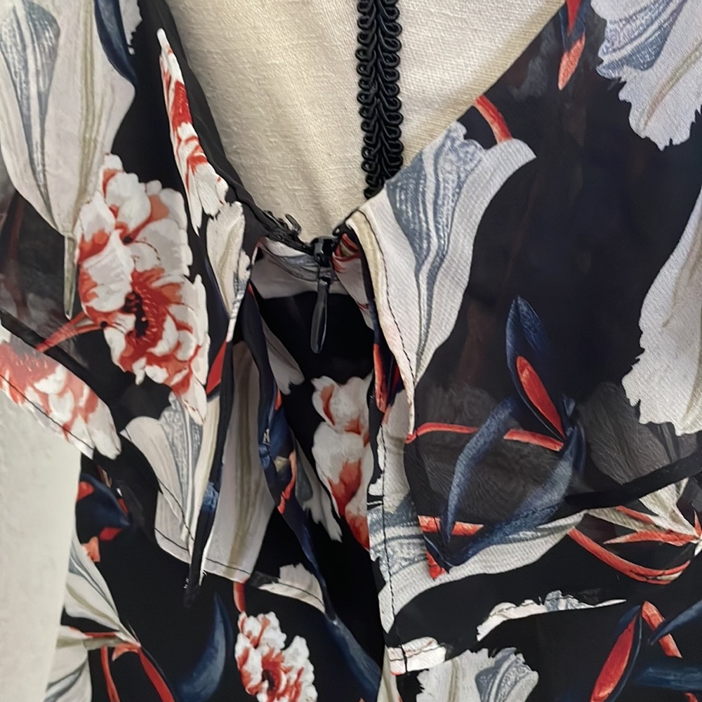 INC blouse - Picture 3 of 6